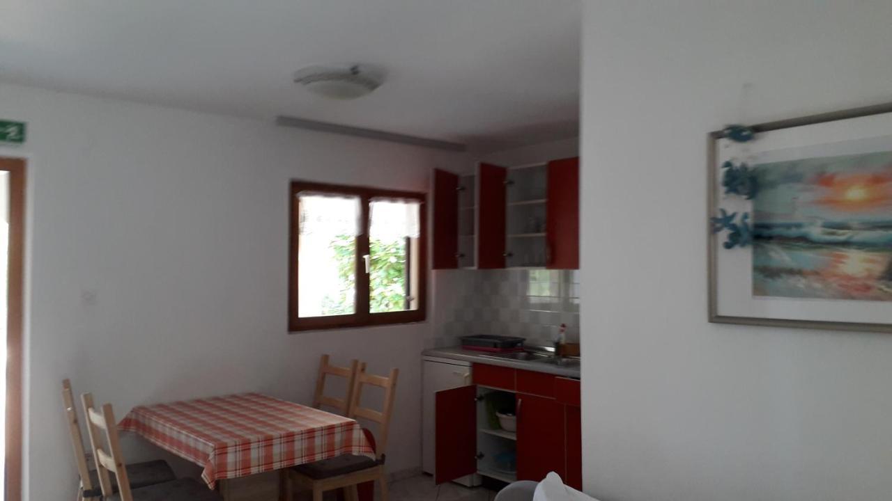 Apartmani Mia Liznjan Ngoại thất bức ảnh