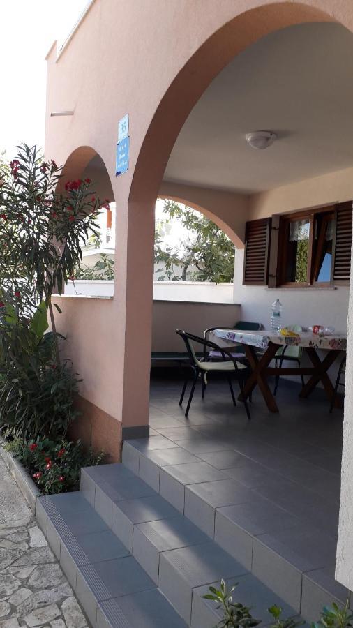 Apartmani Mia Liznjan Ngoại thất bức ảnh
