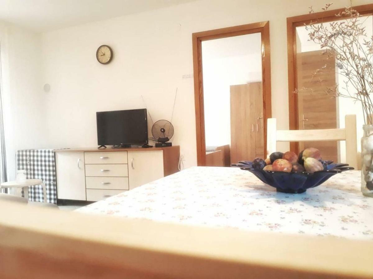 Apartmani Mia Liznjan Ngoại thất bức ảnh