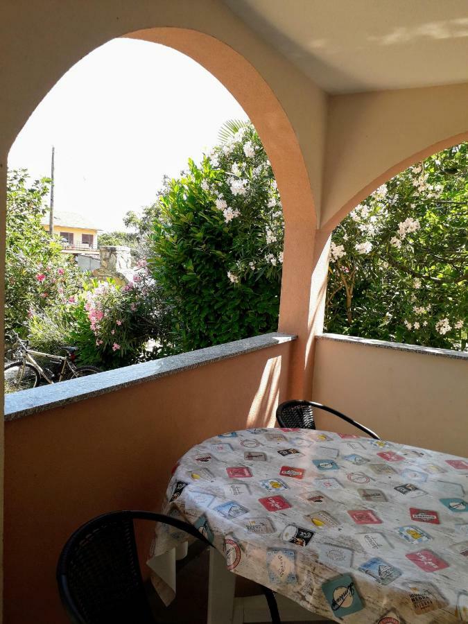 Apartmani Mia Liznjan Ngoại thất bức ảnh